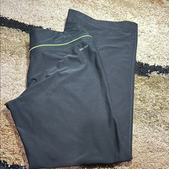 Nike Dry Fit High Waisted Wide Leg Loose Pant Soft Loose Wide Flared Women's L - Picture 6 of 7